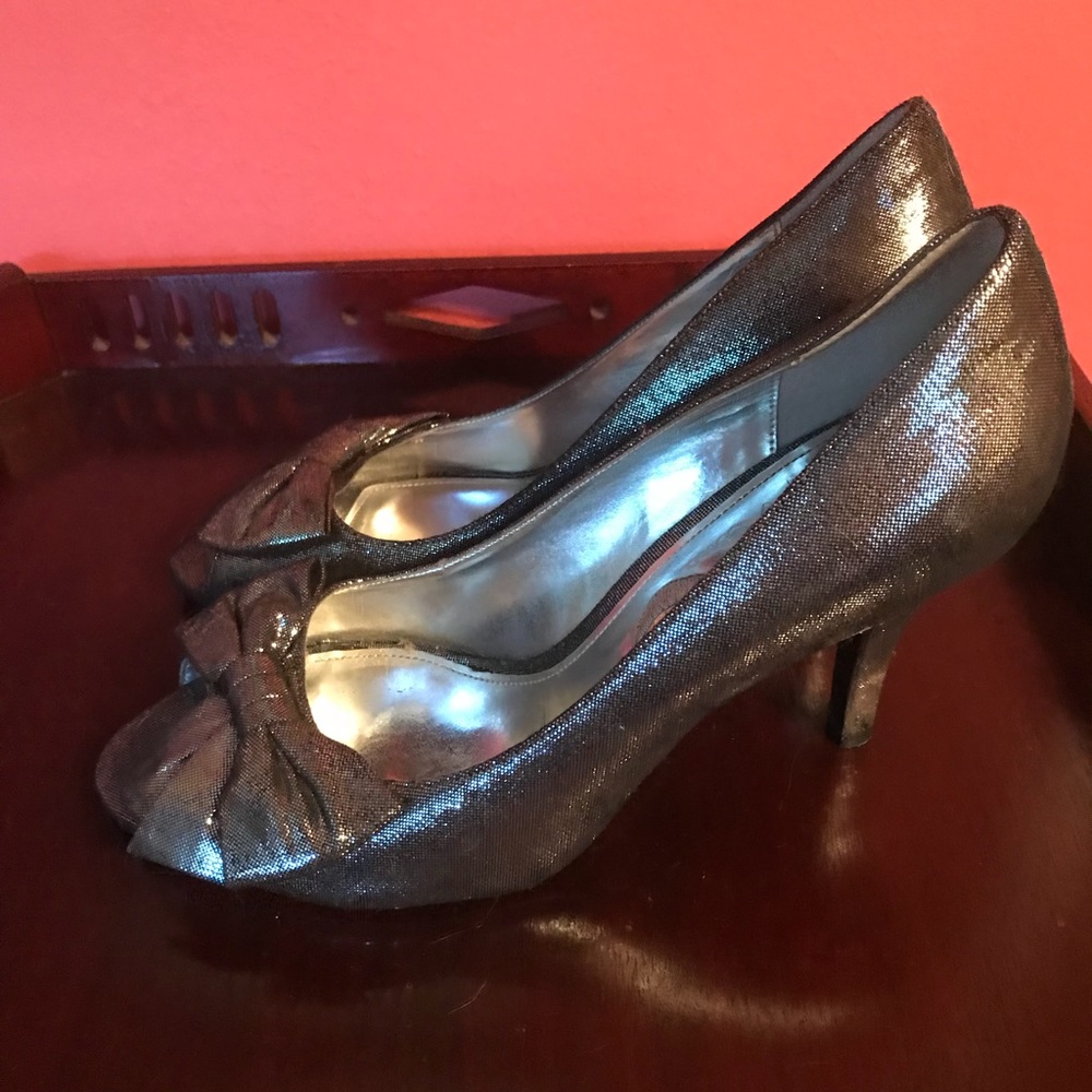 Silver Nina heels!